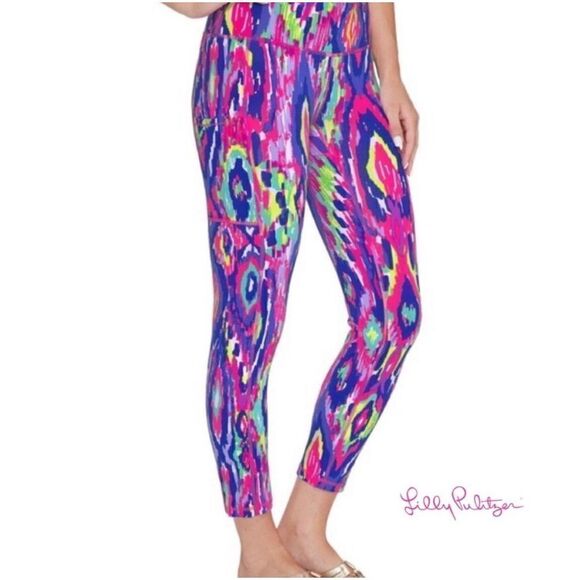 Lilly Pulitzer 27652 Luxletic UPF Weekender Luminescent Midi Capri Leggings sz M - Picture 1 of 12